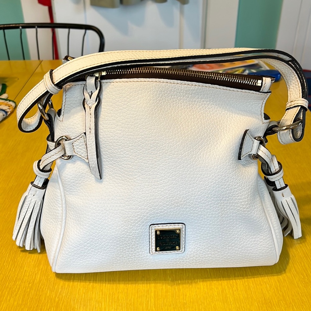 Dooney and Bourke white leather handbag